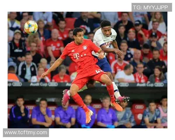 意甲激战：拜仁逆转热刺全场沸腾精彩瞬间回顾与分析