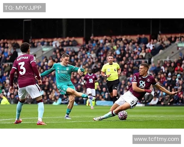 德甲激战里昂大胜那不勒斯点球大战引发全场狂欢与转会传闻