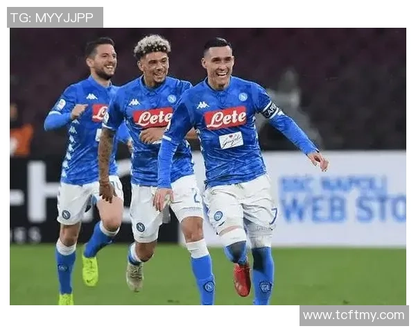 德甲焦点战那不勒斯与热刺战成平局红牌争议引发全场热议