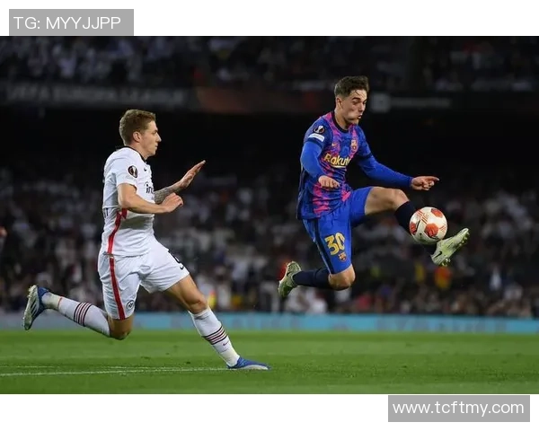 巴萨友谊赛惊险逆转曼城4-3争议判罚引发全场热议 巴萨友谊赛惊险逆转曼城4-3争议判罚引发全场热议