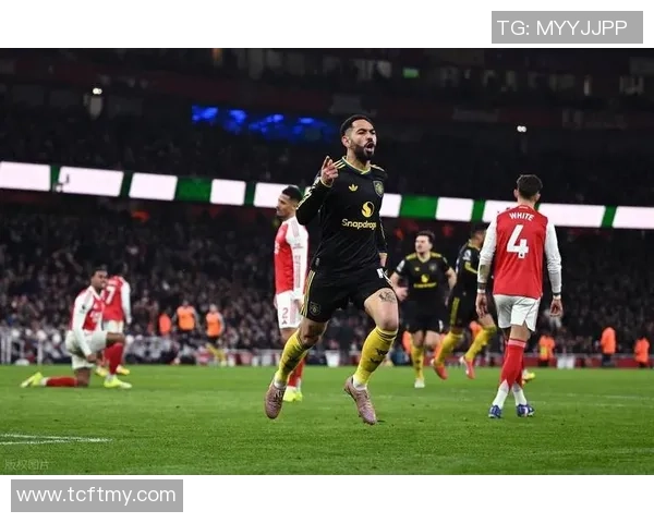 中超联赛曼联与阿森纳激战成平局绝杀瞬间震撼全场引发历史冷门