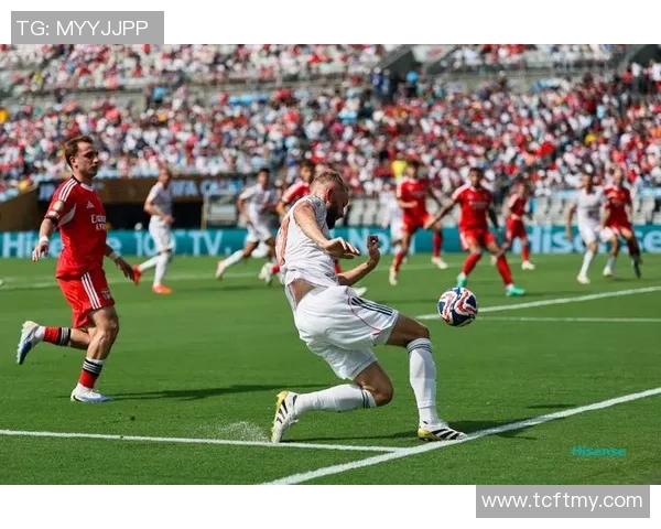 德甲精彩对决本菲卡小胜利物浦转会传闻引发热议