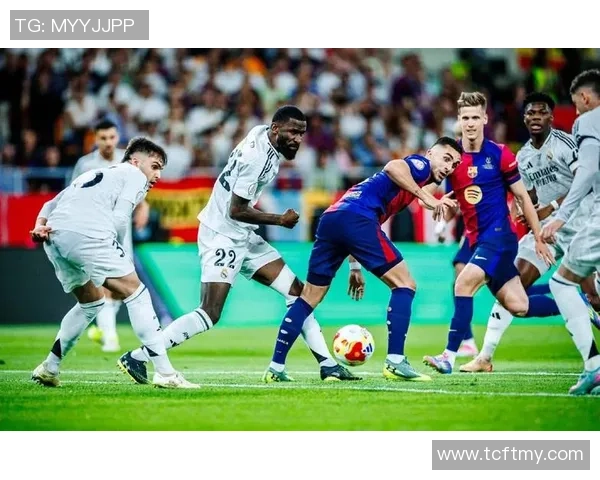 巴萨绝杀巴黎圣日耳曼引发争议判罚全场沸腾国王杯精彩瞬间