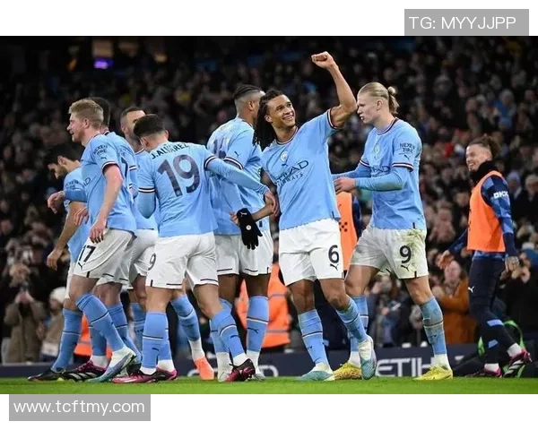 英超激战:多特蒙德绝杀曼联全场沸腾精彩回顾 英超激战:多特蒙德绝杀曼联全场沸腾精彩回顾